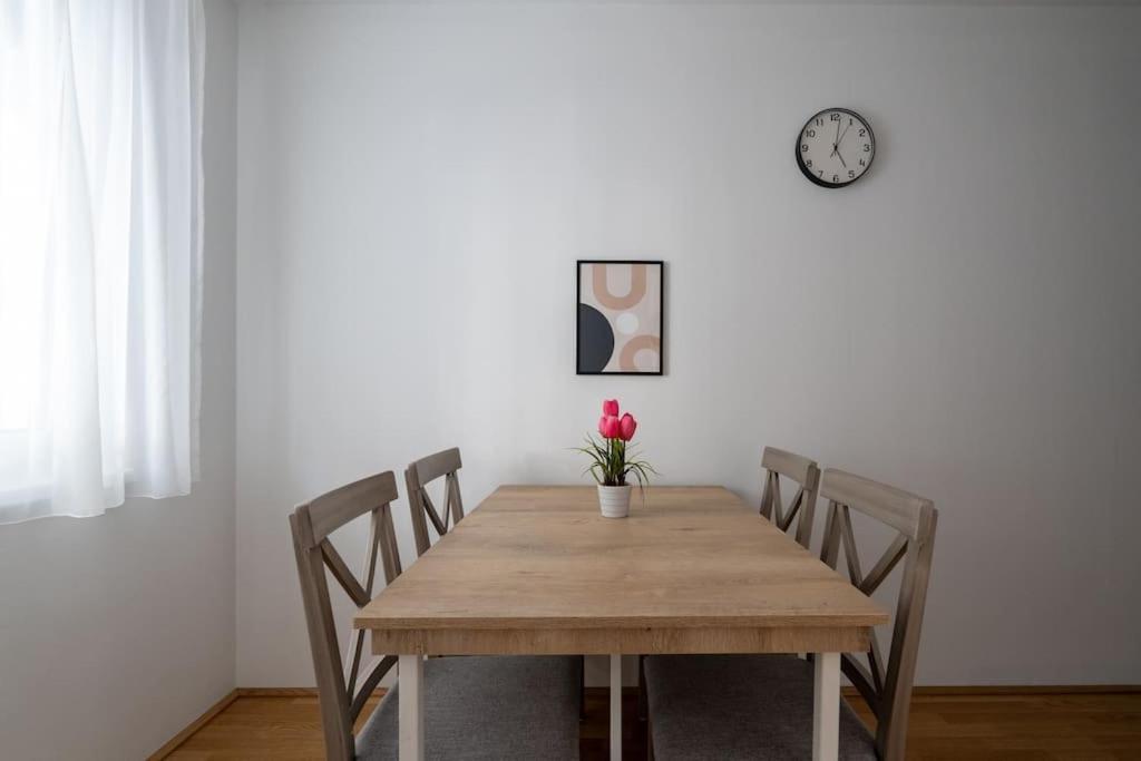 1Br Haven With Swift City Access By Hm Wien Eksteriør billede