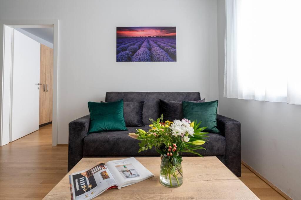 1Br Haven With Swift City Access By Hm Wien Eksteriør billede