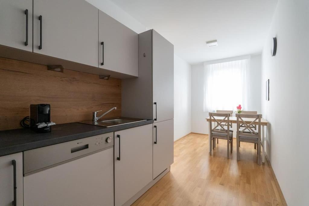 1Br Haven With Swift City Access By Hm Wien Eksteriør billede